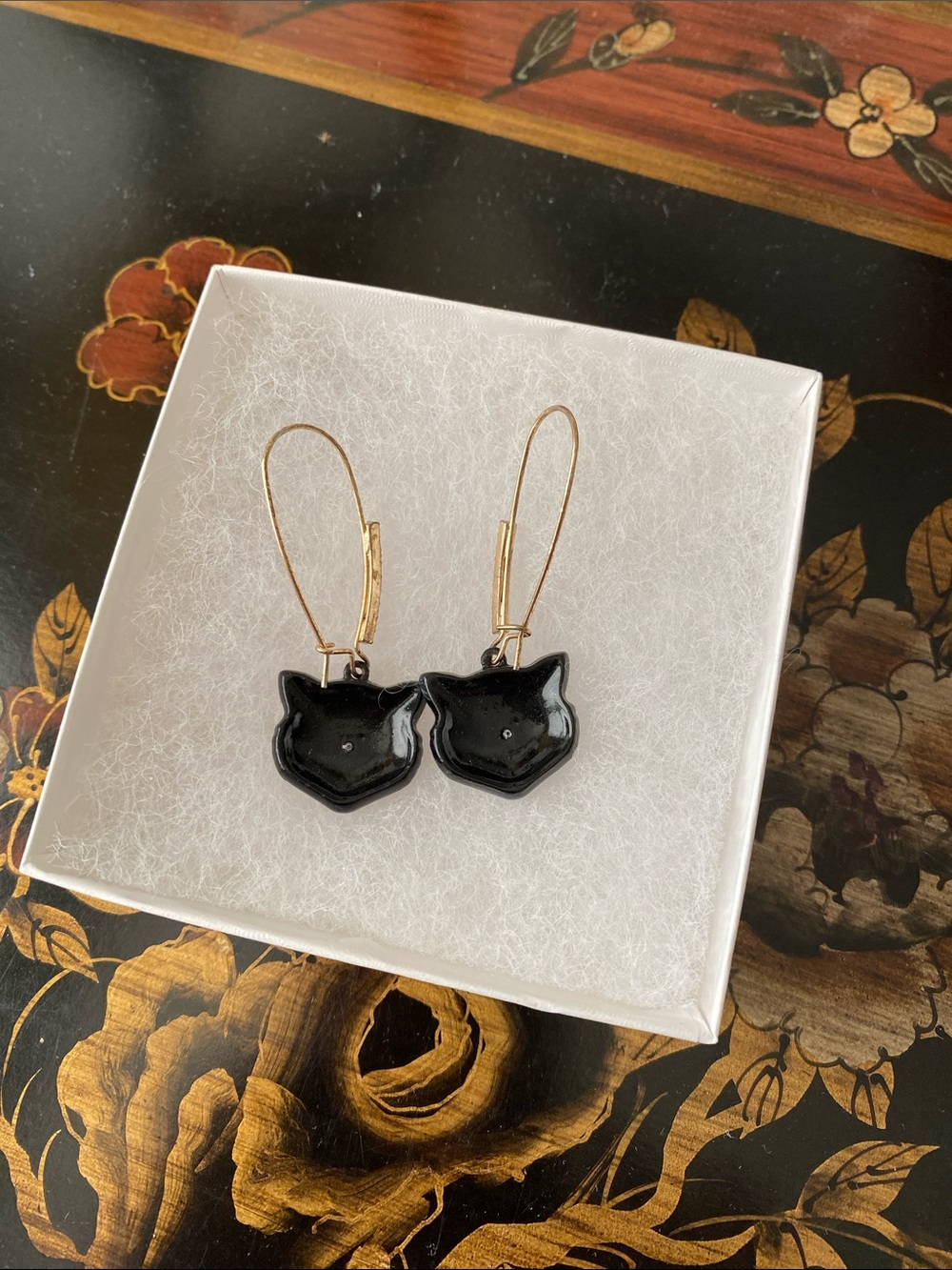Betsey Johnson Retro Black Cat Winking earrings w box - Picture 2 of 3